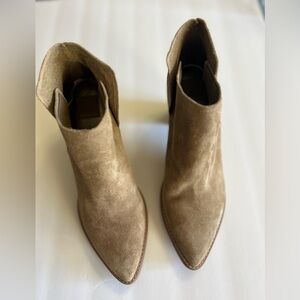 Dolce Vita Suede Ankle Boots size 8.5
